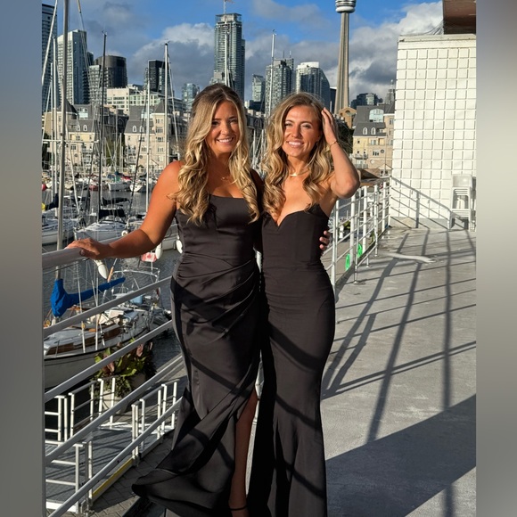 Michael Costello X Revolve Billie Gown - Picture 4 of 4